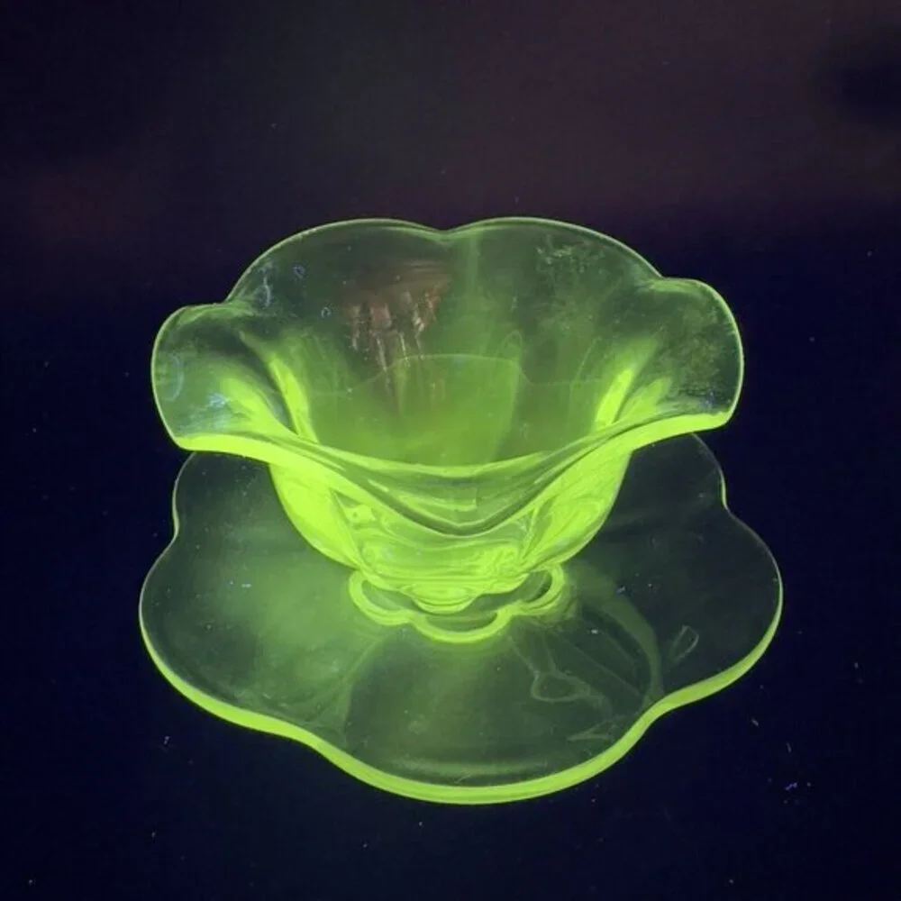 Duncan Miller Glass Company Canterbury Clear Teacup And Saucer‎ Manganese 365nm
